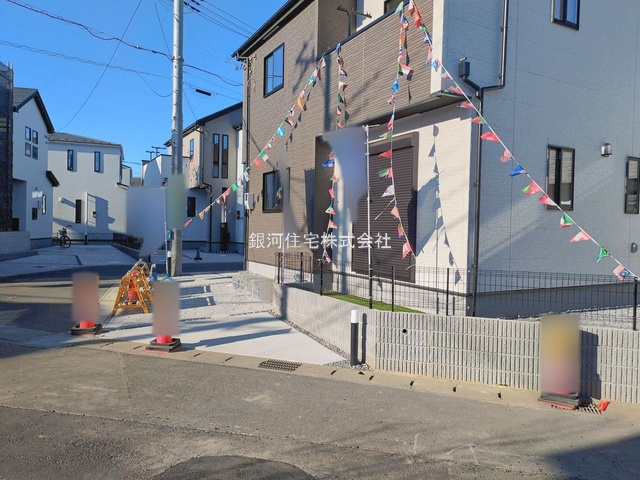 G00385804 千葉県市川市本北方３丁目 新築一戸建て 4680万円 土地面積117.35m² (約35.49坪) 建物面積100.19m² (約30.30坪) 間取り４ＬＤＫ 築年月2025年09月(築１年以内)【外観4】