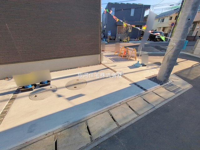 G00385804 千葉県市川市本北方３丁目 新築一戸建て 4680万円 土地面積117.35m² (約35.49坪) 建物面積100.19m² (約30.30坪) 間取り４ＬＤＫ 築年月2025年09月(築１年以内)【外観8】