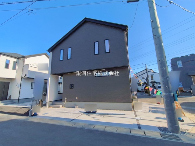 G00385804 千葉県市川市本北方３丁目 新築一戸建て 4680万円 土地面積117.35m² (約35.49坪) 建物面積100.19m² (約30.30坪) 間取り４ＬＤＫ 築年月2025年09月(築１年以内)【外観15】