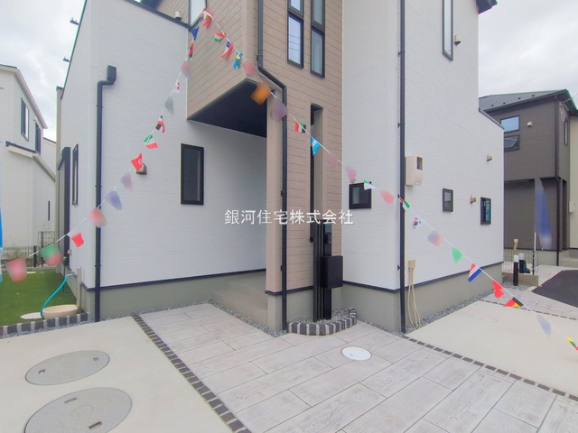 G00385807 千葉県市川市本北方３丁目 新築一戸建て 4380万円 土地面積113.25m² (約34.25坪) 建物面積97.91m² (約29.61坪) 間取り４ＬＤＫ 築年月2025年09月(築１年以内)【外観9】