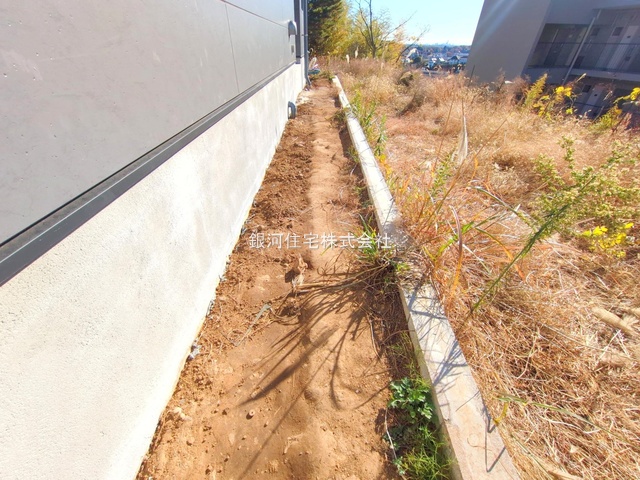 G00385837 神奈川県川崎市麻生区片平３丁目 新築一戸建て 5180万円 土地面積108.53m² (約32.83坪) 建物面積96.67m² (約29.24坪) 間取り３ＬＤＫ 築年月2025年12月(築１年以内)【外観14】