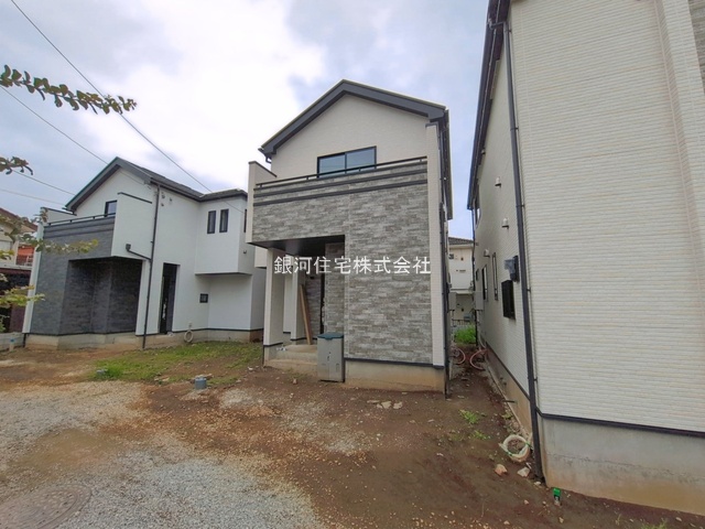 G00385839 千葉県千葉市稲毛区穴川２丁目 新築一戸建て 4490万円 土地面積103.34m² (約31.26坪) 建物面積95.84m² (約28.99坪) 間取り４ＬＤＫ 築年月2026年09月【外観5】