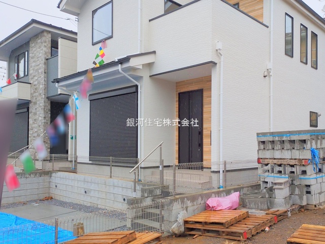 G00385851 千葉県市川市北方町４丁目 新築一戸建て 4999万円 土地面積134.12m² (約40.57坪) 建物面積104.95m² (約31.74坪) 間取り３ＬＤＫ 築年月2025年12月(築１年以内)【外観6】