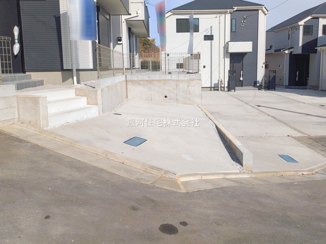 G00385855 東京都八王子市上柚木 新築一戸建て 4890万円 土地面積130.70m² (約39.53坪) 建物面積99.78m² (約30.18坪) 間取り３ＳＬＤＫ 築年月2025年12月(築１年以内)【外観6】