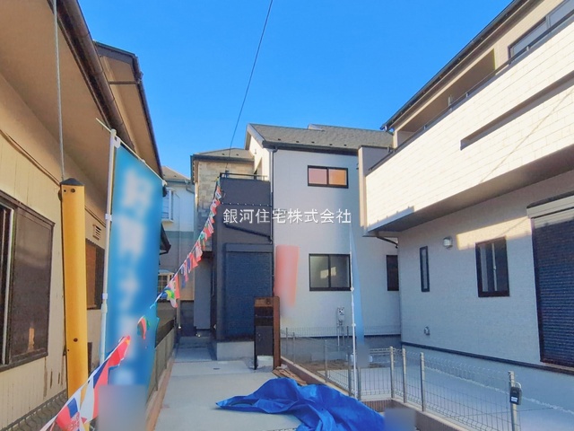 G00385868 埼玉県志木市柏町２丁目 新築一戸建て 4399万円 土地面積106.46m² (約32.20坪) 建物面積95.63m² (約28.92坪) 間取り３ＬＤＫ 築年月2025年12月(築１年以内)【外観13】
