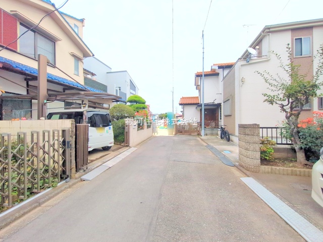 G00385872 埼玉県富士見市関沢３丁目 新築一戸建て 4280万円 土地面積131.97m² (約39.92坪) 建物面積104.75m² (約31.68坪) 間取り３ＳＬＤＫ 築年月2025年12月(築１年以内)【外観6】