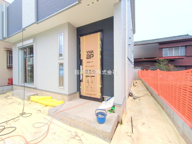 G00385872 埼玉県富士見市関沢３丁目 新築一戸建て 4280万円 土地面積131.97m² (約39.92坪) 建物面積104.75m² (約31.68坪) 間取り３ＳＬＤＫ 築年月2025年12月(築１年以内)【外観11】