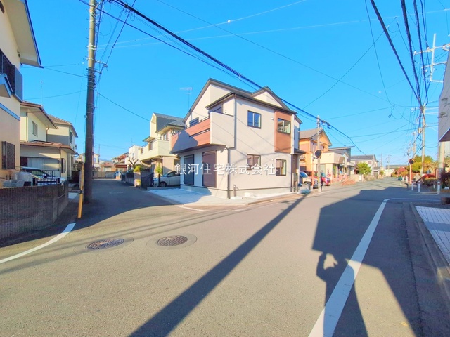 G00385896 神奈川県相模原市中央区上溝 新築一戸建て 3780万円 土地面積102.57m² (約31.02坪) 建物面積101.04m² (約30.56坪) 間取り４ＬＤＫ 築年月2025年11月(築１年以内)【外観3】