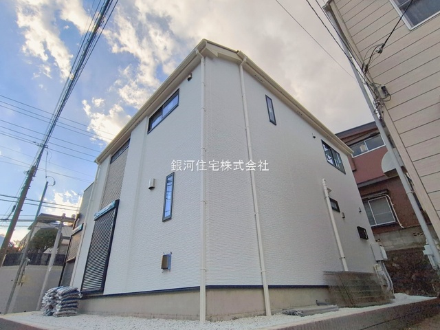 G00385952 神奈川県横浜市港南区笹下７丁目 新築一戸建て 5990万円 土地面積150.72m² (約45.59坪) 建物面積109.30m² (約33.06坪) 間取り４ＬＤＫ 築年月2026年02月【外観4】