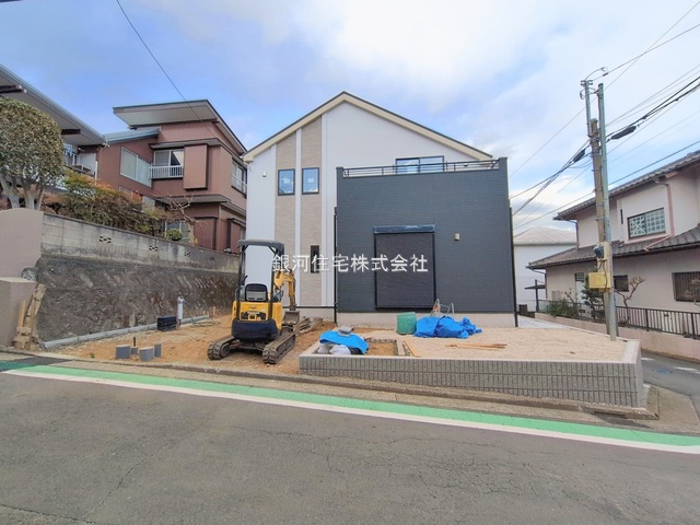 G00385952 神奈川県横浜市港南区笹下７丁目 新築一戸建て 5990万円 土地面積150.72m² (約45.59坪) 建物面積109.30m² (約33.06坪) 間取り４ＬＤＫ 築年月2026年02月【外観12】