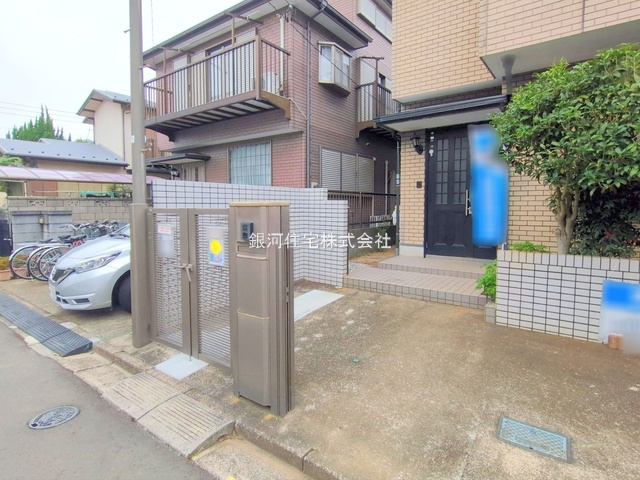 G00385959 千葉県市川市中国分３丁目 中古一戸建て 3399万円 土地面積120.67m² (約36.50坪) 建物面積94.77m² (約28.66坪) 間取り５ＬＤＫ 築年月1996年11月(築29年)【外観10】