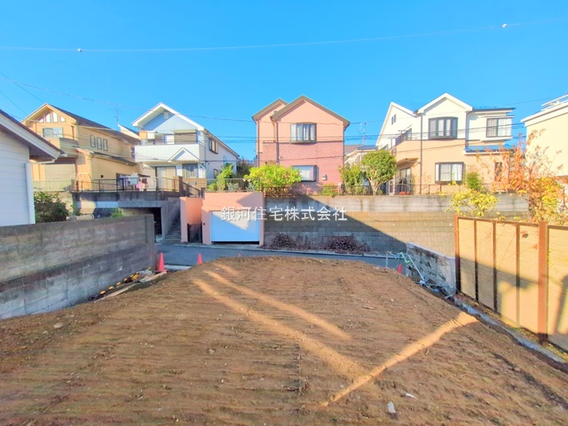 G00386005 神奈川県横浜市金沢区片吹 新築一戸建て 6499万円 土地面積130.78m² (約39.56坪) 建物面積103.09m² (約31.18坪) 間取り４ＬＤＫ 築年月2026年04月【外観14】