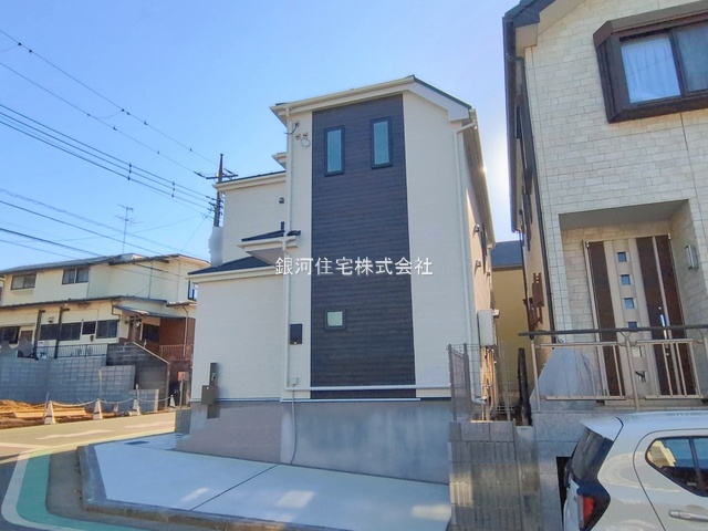 G00386026 神奈川県横浜市戸塚区南舞岡４丁目 新築一戸建て 4790万円 土地面積104.51m² (約31.61坪) 建物面積83.42m² (約25.23坪) 間取り３ＬＤＫ 築年月2025年12月(築１年以内)【外観14】
