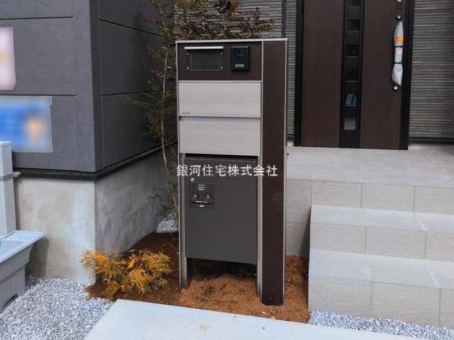 G00386030 埼玉県越谷市宮本町３丁目 新築一戸建て 5490万円 土地面積142.84m² (約43.20坪) 建物面積106.63m² (約32.25坪) 間取り３ＬＤＫ 築年月2026年03月【外観6】