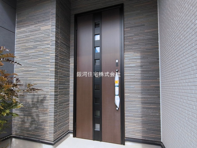 G00386030 埼玉県越谷市宮本町３丁目 新築一戸建て 5490万円 土地面積142.84m² (約43.20坪) 建物面積106.63m² (約32.25坪) 間取り３ＬＤＫ 築年月2026年03月【外観7】