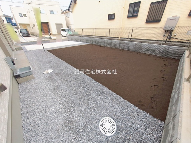 G00386033 埼玉県鴻巣市天神５丁目 新築一戸建て 3890万円 土地面積164.51m² (約49.76坪) 建物面積103.92m² (約31.43坪) 間取り４ＬＤＫ 築年月2026年02月【外観11】