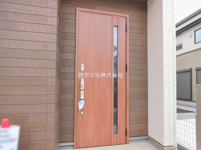 G00386033 埼玉県鴻巣市天神５丁目 新築一戸建て 3890万円 土地面積164.51m² (約49.76坪) 建物面積103.92m² (約31.43坪) 間取り４ＬＤＫ 築年月2026年02月【外観13】