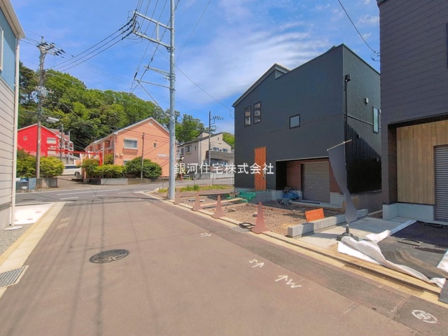 G00386044 神奈川県相模原市中央区上溝 新築一戸建て 4780万円 土地面積115.35m² (約34.89坪) 建物面積101.43m² (約30.68坪) 間取り２ＳＬＤＫ 築年月2026年05月(築１年以内)【外観16】