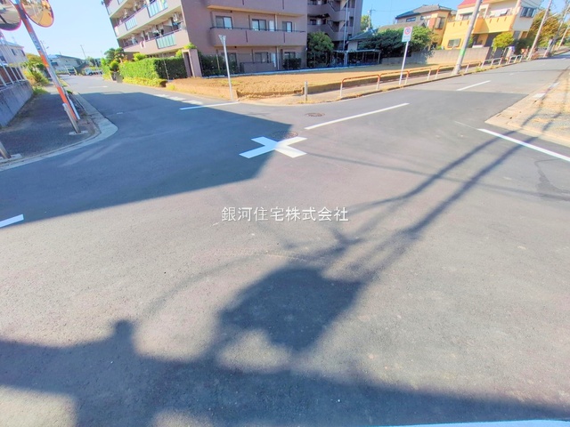 G00386045 東京都葛飾区東水元５丁目 新築一戸建て 4790万円 土地面積93.65m² (約28.32坪) 建物面積94.81m² (約28.68坪) 間取り４ＬＤＫ 築年月2025年10月(築１年以内)【外観11】