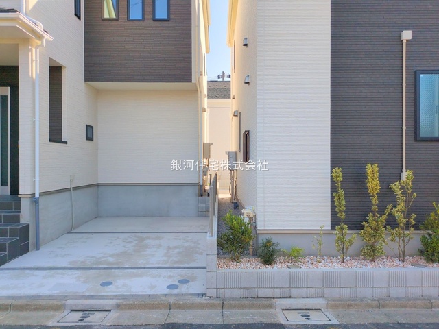 G00386045 東京都葛飾区東水元５丁目 新築一戸建て 4790万円 土地面積93.65m² (約28.32坪) 建物面積94.81m² (約28.68坪) 間取り４ＬＤＫ 築年月2025年10月(築１年以内)【外観16】