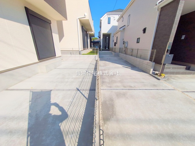 G00386045 東京都葛飾区東水元５丁目 新築一戸建て 4790万円 土地面積93.65m² (約28.32坪) 建物面積94.81m² (約28.68坪) 間取り４ＬＤＫ 築年月2025年10月(築１年以内)【外観17】