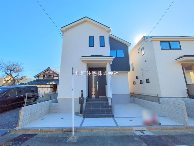 G00386047 東京都葛飾区東水元５丁目 新築一戸建て 4290万円 土地面積94.31m² (約28.52坪) 建物面積89.84m² (約27.17坪) 間取り４ＬＤＫ 築年月2025年11月(築１年以内)【外観2】