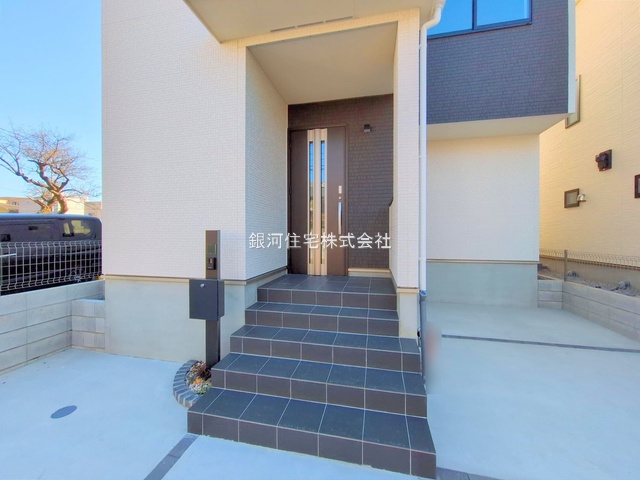 G00386047 東京都葛飾区東水元５丁目 新築一戸建て 4290万円 土地面積94.31m² (約28.52坪) 建物面積89.84m² (約27.17坪) 間取り４ＬＤＫ 築年月2025年11月(築１年以内)【外観10】