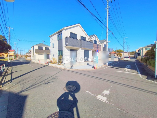 G00386049 東京都葛飾区東水元５丁目 新築一戸建て 4990万円 土地面積95.39m² (約28.85坪) 建物面積90.04m² (約27.23坪) 間取り４ＬＤＫ 築年月2025年10月(築１年以内)【外観3】