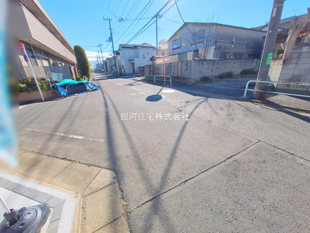 G00386049 東京都葛飾区東水元５丁目 新築一戸建て 4990万円 土地面積95.39m² (約28.85坪) 建物面積90.04m² (約27.23坪) 間取り４ＬＤＫ 築年月2025年10月(築１年以内)【外観4】