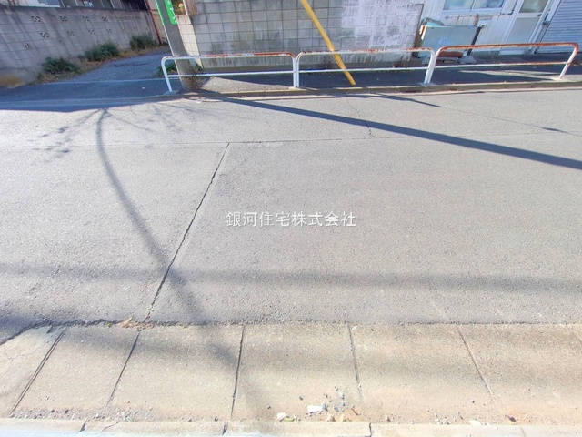 G00386049 東京都葛飾区東水元５丁目 新築一戸建て 4990万円 土地面積95.39m² (約28.85坪) 建物面積90.04m² (約27.23坪) 間取り４ＬＤＫ 築年月2025年10月(築１年以内)【外観5】