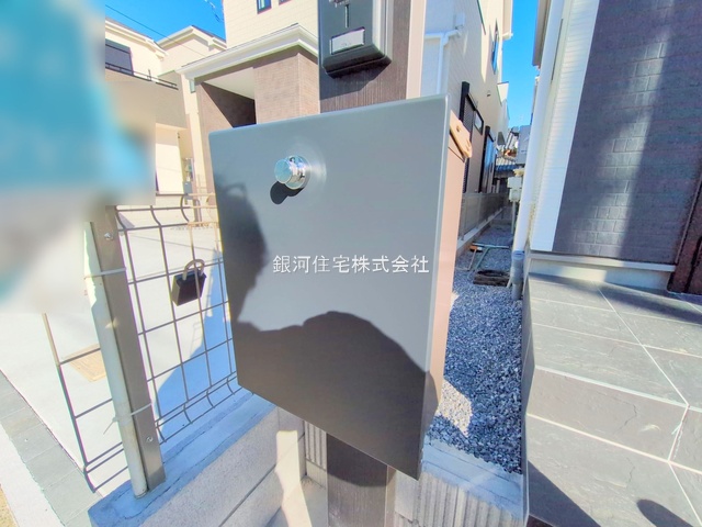 G00386049 東京都葛飾区東水元５丁目 新築一戸建て 4990万円 土地面積95.39m² (約28.85坪) 建物面積90.04m² (約27.23坪) 間取り４ＬＤＫ 築年月2025年10月(築１年以内)【外観14】