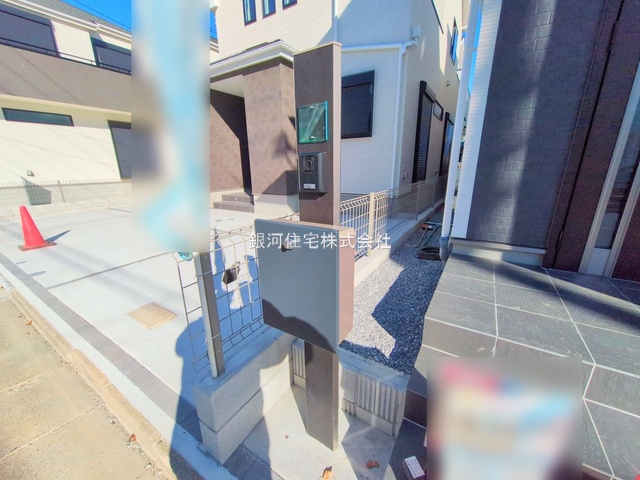 G00386049 東京都葛飾区東水元５丁目 新築一戸建て 4990万円 土地面積95.39m² (約28.85坪) 建物面積90.04m² (約27.23坪) 間取り４ＬＤＫ 築年月2025年10月(築１年以内)【外観15】