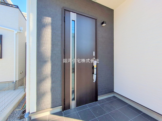 G00386049 東京都葛飾区東水元５丁目 新築一戸建て 4990万円 土地面積95.39m² (約28.85坪) 建物面積90.04m² (約27.23坪) 間取り４ＬＤＫ 築年月2025年10月(築１年以内)【外観16】