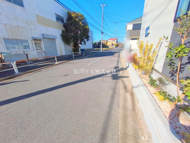 G00386049 東京都葛飾区東水元５丁目 新築一戸建て 4990万円 土地面積95.39m² (約28.85坪) 建物面積90.04m² (約27.23坪) 間取り４ＬＤＫ 築年月2025年10月(築１年以内)【外観18】