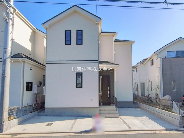 G00386059 埼玉県新座市石神４丁目 新築一戸建て 3990万円 土地面積100.05m² (約30.26坪) 建物面積86.94m² (約26.29坪) 間取り４ＬＤＫ 築年月2026年02月【外観7】