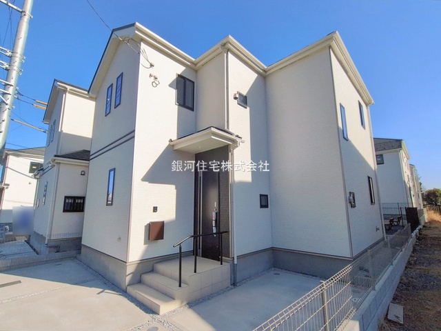 G00386059 埼玉県新座市石神４丁目 新築一戸建て 3990万円 土地面積100.05m² (約30.26坪) 建物面積86.94m² (約26.29坪) 間取り４ＬＤＫ 築年月2026年02月【外観12】