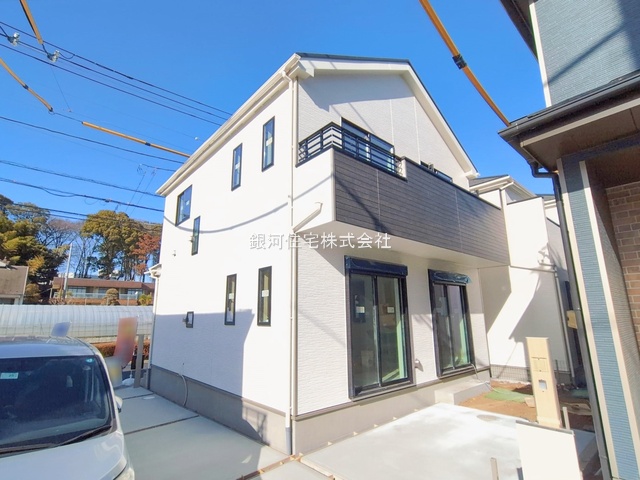 G00386060 埼玉県新座市石神４丁目 新築一戸建て 4090万円 土地面積100.04m² (約30.26坪) 建物面積88.39m² (約26.73坪) 間取り４ＬＤＫ 築年月2026年02月【外観4】