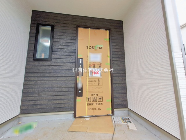 G00386060 埼玉県新座市石神４丁目 新築一戸建て 4090万円 土地面積100.04m² (約30.26坪) 建物面積88.39m² (約26.73坪) 間取り４ＬＤＫ 築年月2026年02月【外観13】