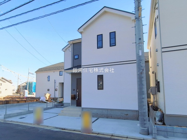 G00386061 埼玉県新座市石神４丁目 新築一戸建て 3890万円 土地面積100.04m² (約30.26坪) 建物面積87.77m² (約26.55坪) 間取り４ＬＤＫ 築年月2026年02月【外観2】