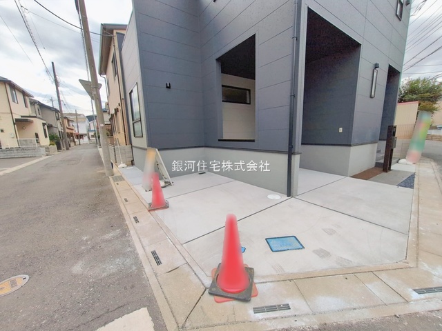 G00386067 埼玉県新座市石神３丁目 新築一戸建て 3880万円 土地面積89.84m² (約27.17坪) 建物面積97.60m² (約29.52坪) 間取り４ＬＤＫ 築年月2025年12月(築１年以内)【外観15】