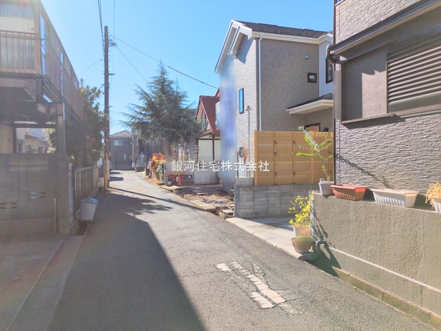 G00386082 東京都八王子市散田町２丁目 新築一戸建て 3790万円 土地面積102.15m² (約30.90坪) 建物面積79.90m² (約24.16坪) 間取り３ＬＤＫ 築年月2025年12月(築１年以内)【外観6】