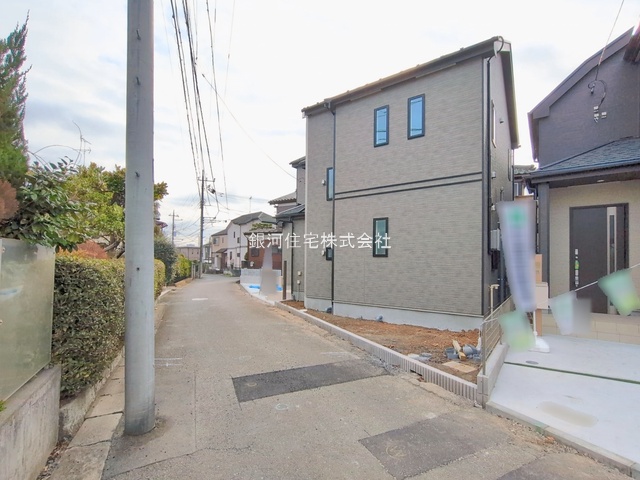 G00386110 東京都東村山市多摩湖町３丁目 新築一戸建て 3990万円 土地面積125.60m² (約37.99坪) 建物面積92.53m² (約27.99坪) 間取り４ＬＤＫ 築年月2026年01月【外観3】