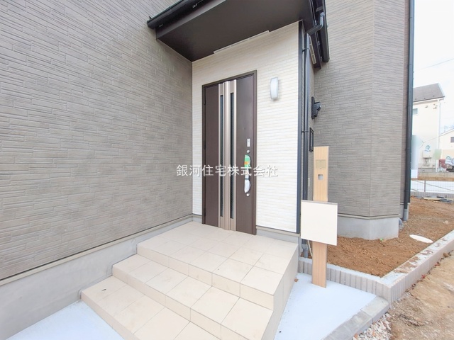 G00386110 東京都東村山市多摩湖町３丁目 新築一戸建て 3990万円 土地面積125.60m² (約37.99坪) 建物面積92.53m² (約27.99坪) 間取り４ＬＤＫ 築年月2026年01月【外観8】