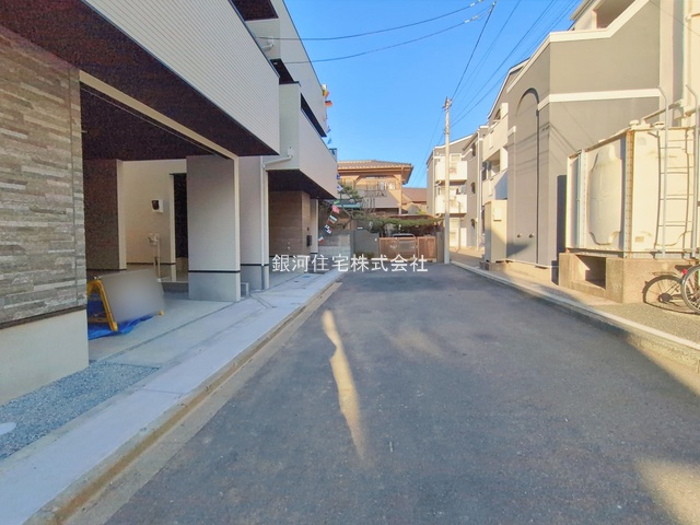 G00386269 千葉県習志野市藤崎２丁目 新築一戸建て 5388万円 土地面積67.66m² (約20.46坪) 建物面積120.47m² (約36.44坪) 間取り４ＬＤＫ 築年月2026年01月(築１年以内)【外観6】