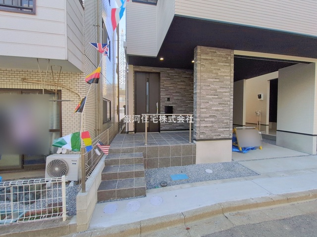 G00386269 千葉県習志野市藤崎２丁目 新築一戸建て 5388万円 土地面積67.66m² (約20.46坪) 建物面積120.47m² (約36.44坪) 間取り４ＬＤＫ 築年月2026年01月(築１年以内)【外観8】