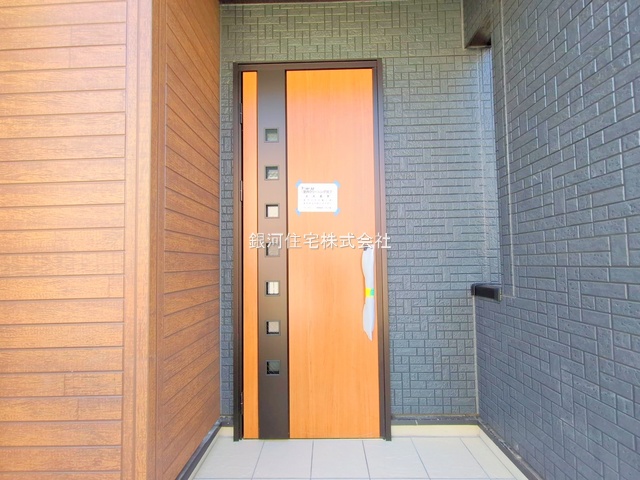 G00386349 神奈川県相模原市中央区上溝 新築一戸建て 3980万円 土地面積112.07m² (約33.90坪) 建物面積101.16m² (約30.60坪) 間取り４ＬＤＫ 築年月2025年11月(築１年以内)【外観17】