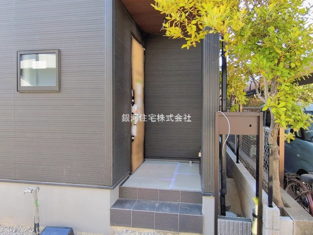 G00386436 千葉県千葉市美浜区磯辺１丁目 新築一戸建て 5290万円 土地面積94.77m² (約28.66坪) 建物面積94.77m² (約28.66坪) 間取り４ＬＤＫ 築年月2026年02月【外観12】