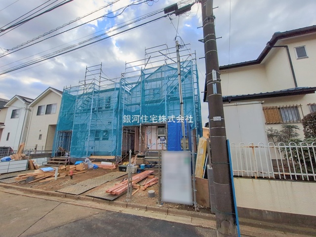 G00386440 千葉県鎌ヶ谷市東初富５丁目 新築一戸建て 4399万円 土地面積111.31m² (約33.67坪) 建物面積102.36m² (約30.96坪) 間取り４ＬＤＫ 築年月2026年03月【外観2】