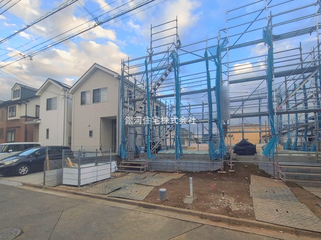 G00386441 千葉県鎌ヶ谷市東初富５丁目 新築一戸建て 4399万円 土地面積116.55m² (約35.25坪) 建物面積102.40m² (約30.97坪) 間取り４ＬＤＫ 築年月2026年03月【外観11】