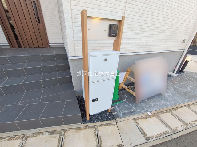 G00386442 千葉県四街道市内黒田 新築一戸建て 3990万円 土地面積192.87m² (約58.34坪) 建物面積88.60m² (約26.80坪) 間取り３ＬＤＫ 築年月2025年03月(築１年以内)【外観9】